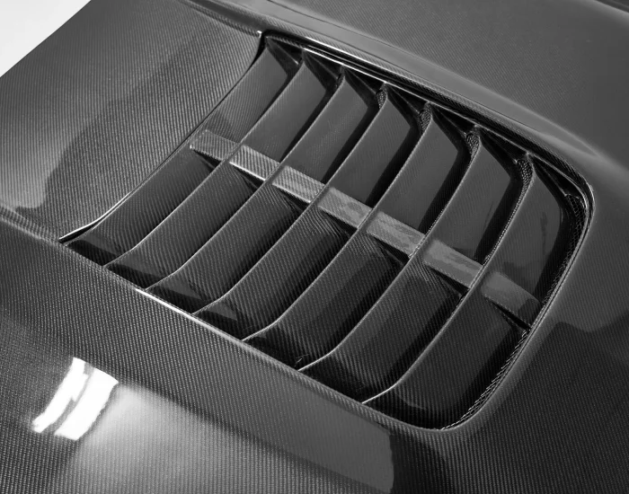 06-06-mustang-2015-2017-carbon-fiber-hood-2