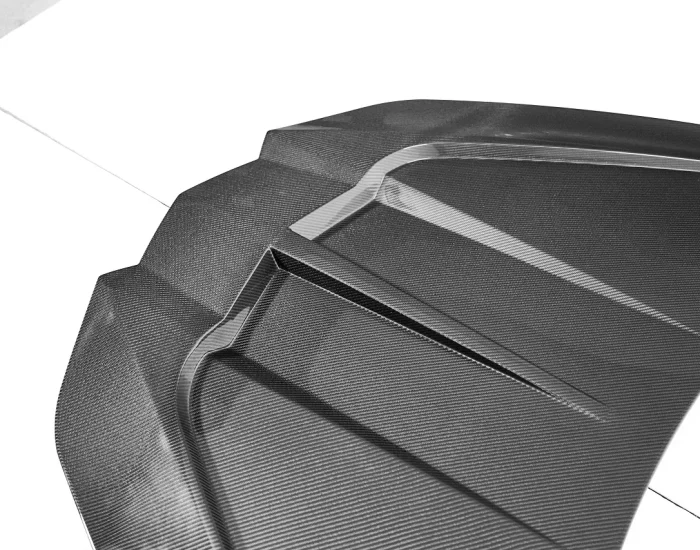 07-07-chevrolet-c8-hood-details