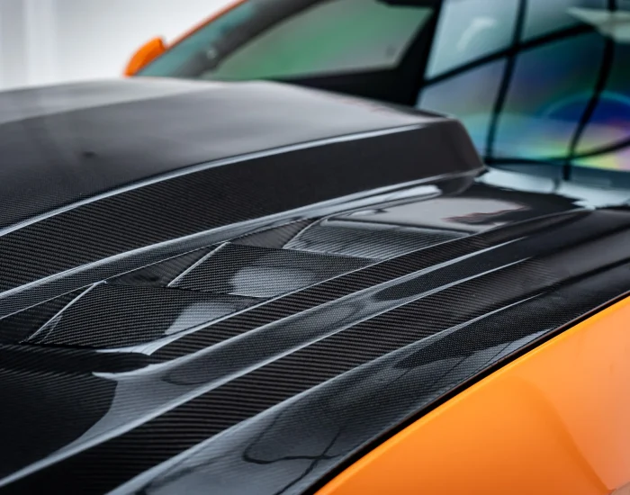 07-07-details-of-the-mustang-003-carbon-fiber-hood-1