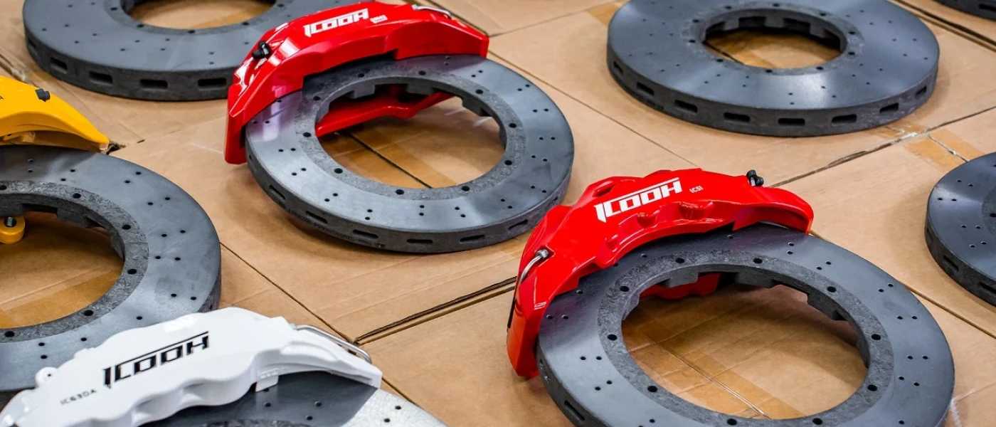 how-long-do-carbon-ceramic-discs-last-featured-corrected